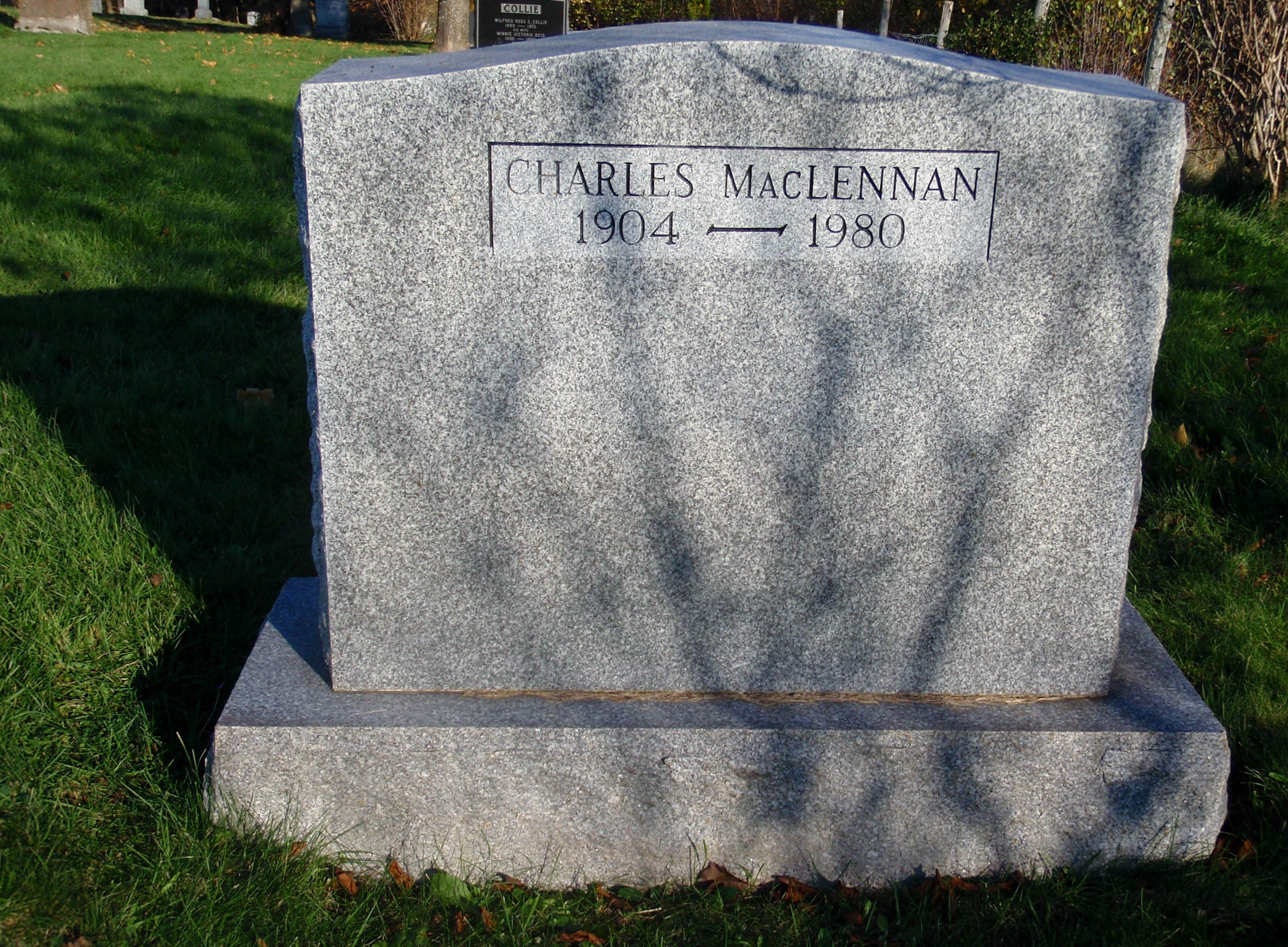 Photo of headstones/Charles MacLennan d1980 hdstn River John Bellevue cem
